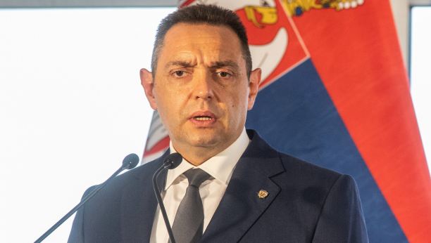 „SRPSKI SVET“ Primitivni Vučićev megafon Aleksandar Vulin ponovno zaziva sve Srbe u jednoj državi
