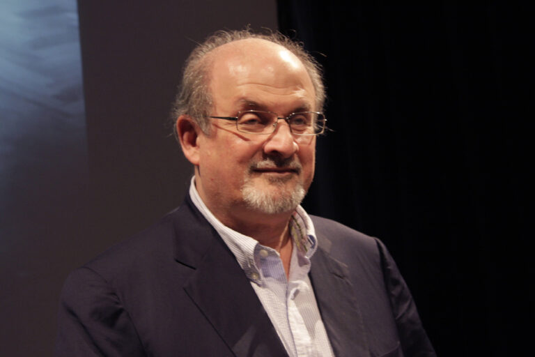 Hoće li Okcident izvući pouku iz pokušaja ubojstva Salamana Rushdiea?