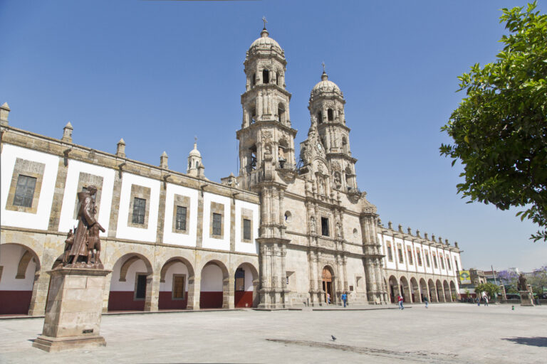 Čak 2,4 milijuna ljudi na hodočašću u svetištu Gospe od Zapopane u Meksiku