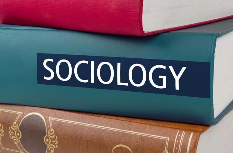 Zašto današnja sociologija predstavlja ideologiju?