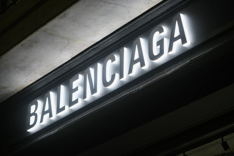 Skandal s modnom kućom Balenciagom predstavlja priliku za borbu