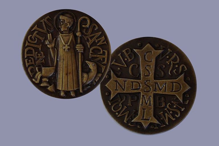 Koja hrvatska voda ima medaljicu sv. Benedikta?