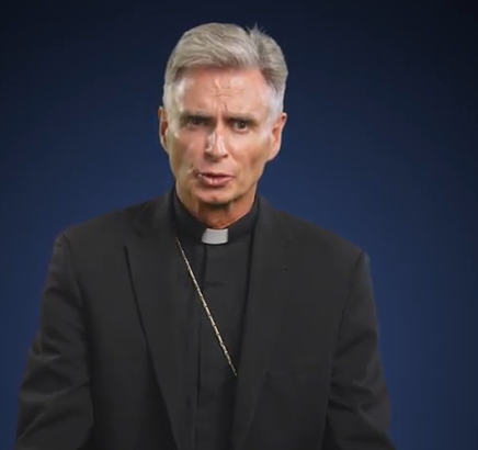 Biskup Thomas Daly: Svećenici bi radije išli u zatvor nego izdali ispovjednu tajnu