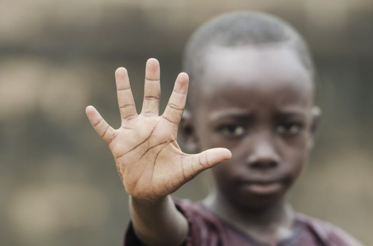 Afera Kongo: Ljevičari ne žele objaviti dokumente o trgovanju djecom i ženama
