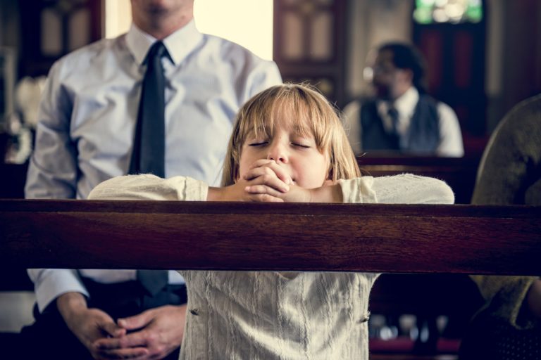 Što reći maloj djeci kada ne žele ići u crkvu?