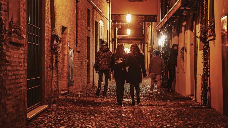 Znate li u kojoj se europskoj zemlji građani osjećaju najsigurnije da hodaju sami noću?