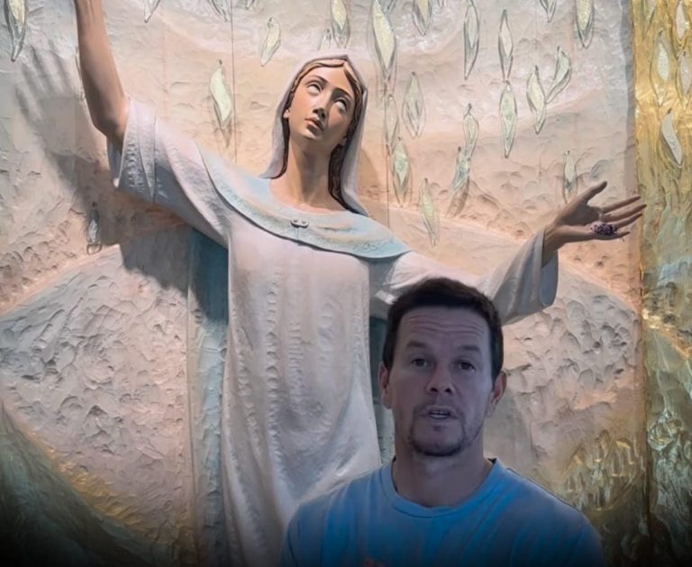 Mark Wahlberg je u svom najnovijem videu odao počast Djevici Mariji