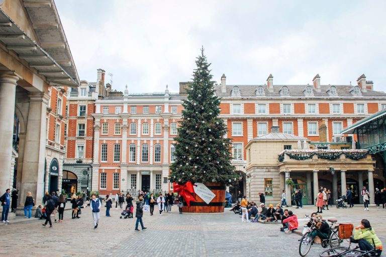 Rat za Božić: Engleski grad Bradford podići će ‘viševjersko’ drvce
