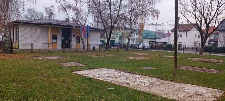 Vrijeme darivanja u Zagrebu: Tomaševićevi ljudi uništili park za djecu