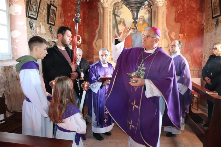 Izvršen pokornički obred za teška zlodjela u istarskim crkvama