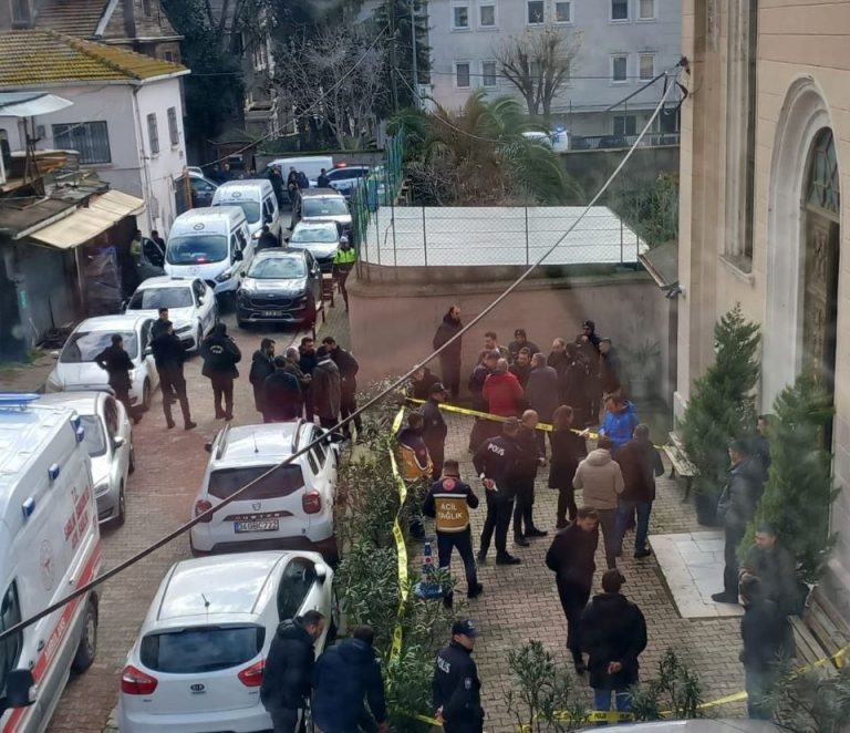 Istanbul: Naoružani napadači ubili jednu osobu tijekom nedjeljne sv. mise
