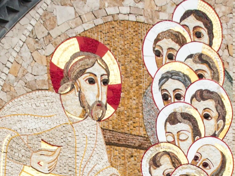 Mozaici bivšeg isusovca možda će se ukloniti iz Lurda. Očekuje li se isto i u Hrvatskoj?