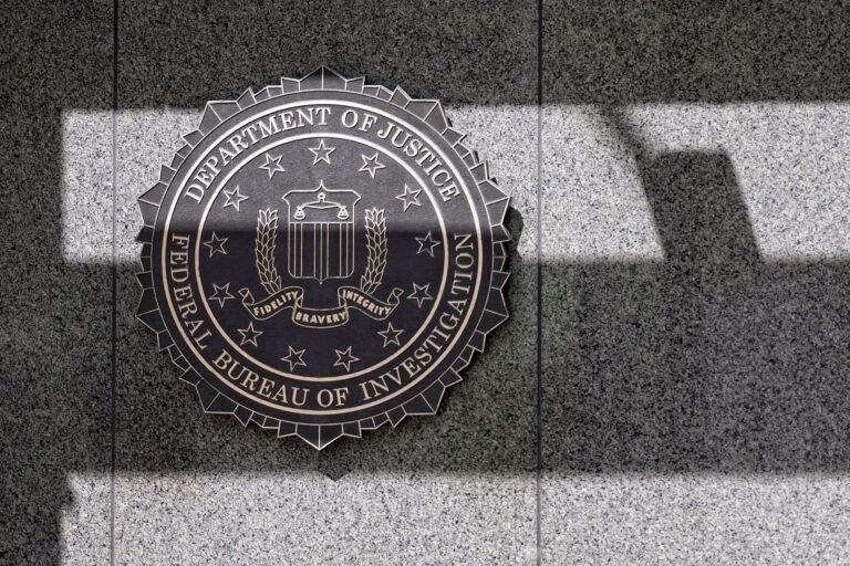 Šef FBI-ja: Bilo je otkaza zbog antikatoličkog memoranduma iz 2023.