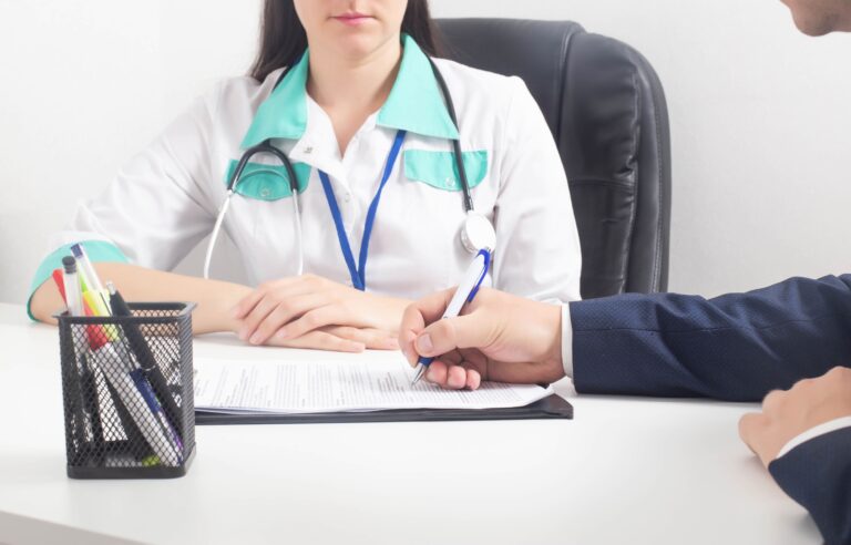 Biskupi SAD-a zabranili transrodne operacije u katoličkim bolnicama