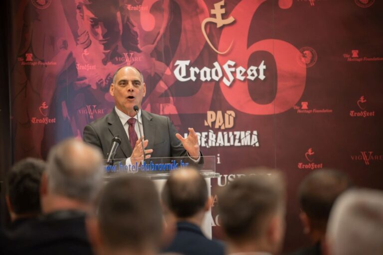 Geopolitičke poruke Jamesa Carafana s TradFesta: Zapad se mora vratiti tradicionalnim temeljima