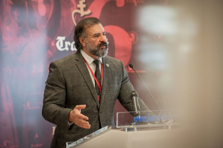 Raymond Ibrahim na TradFestu: vrijeme je za kraj pasivnog i „otiračkog” kršćanstva i aktivnu obranu kršćanskih vrijednosti