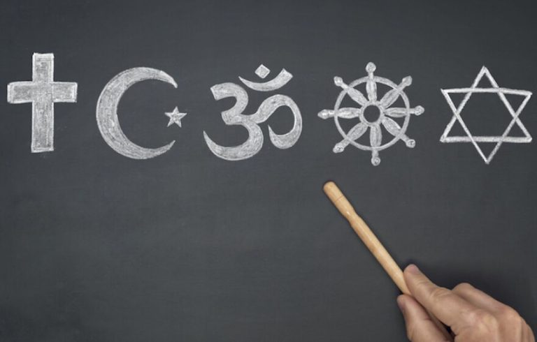 Američki biskup tvrdi da je Bog stvorio „sve religije“